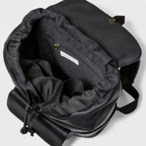 LOWEST PRICE !!! CLEARANCE!! PU Leather Backpack - Picture 3 of 5